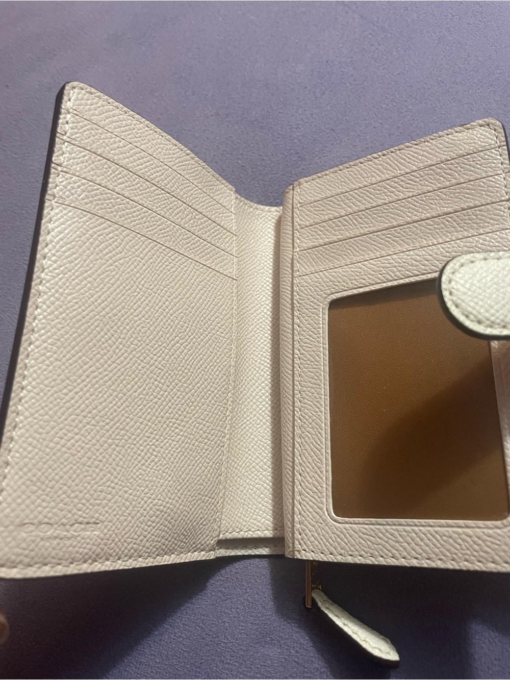 Coach Medium corner zip Pebbled Leather Small Wallet - Cream - Picture 4 of 9